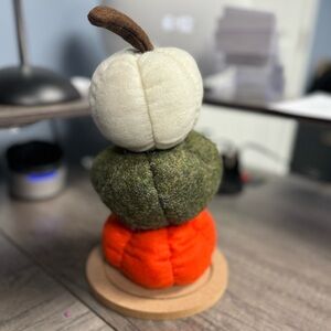 Pink Zebra stacked wool is Pumpkin